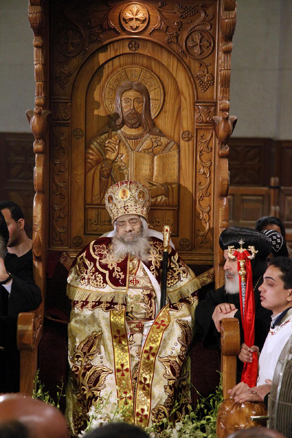 Egyptian Christian Copts mourn late Pope