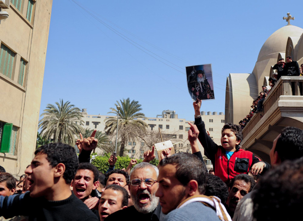 Egyptian Christian Copts mourn late Pope