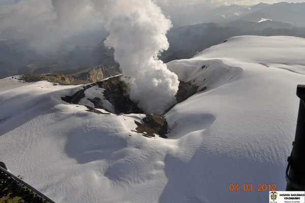 Nevado del Ruiz volcano erupts