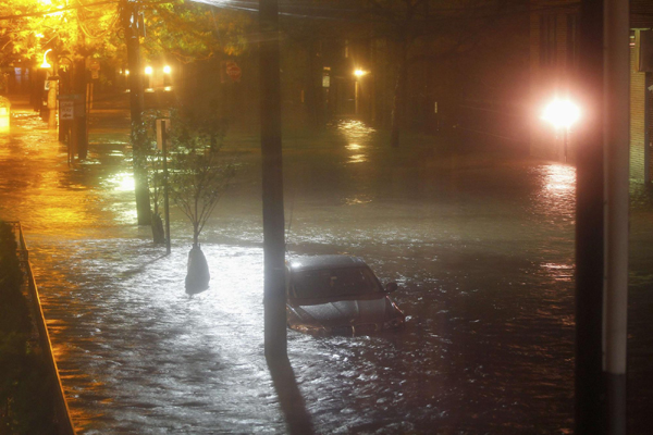 Sandy makes landfall in New Jersey