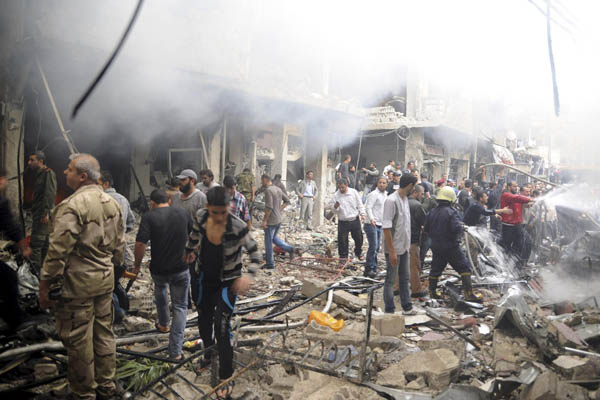 Damascus bomb kills at least 11