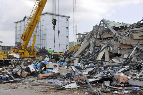 Ghanaian president orders collapsed building probe