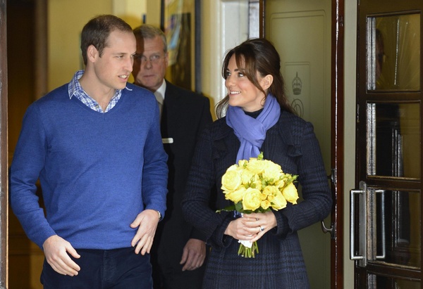 UK's Kate leaves hospital after morning sickness Kate leaves hospital after morning sickness