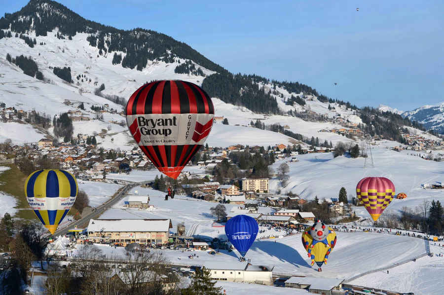 Int'l Balloon Festival kicks off in Switzerland