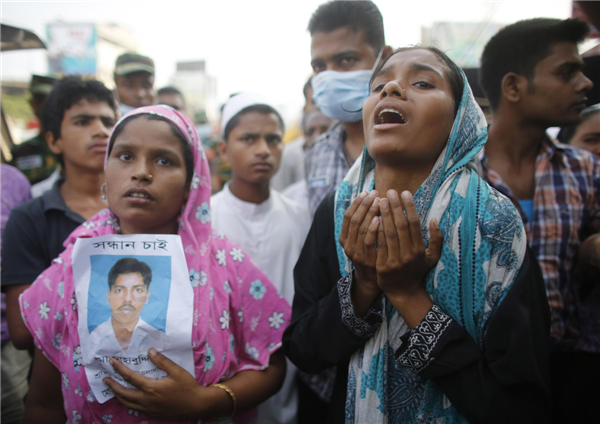 2 arrested as Dhaka building collapse toll reaches 332