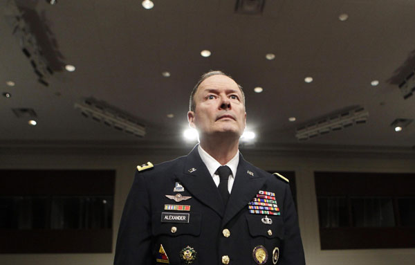 US NSA chief defends surveillance programs
