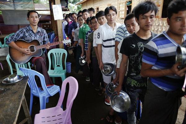 Myanmar's heroin addicts resort religion's helpu