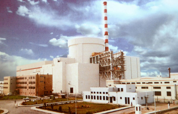 The Chashma Nuclear Power Plant in the Mianwaki district, Punjab province, was built by Chinese and Pakistani engineers. China helps out energy-starved Pakistan