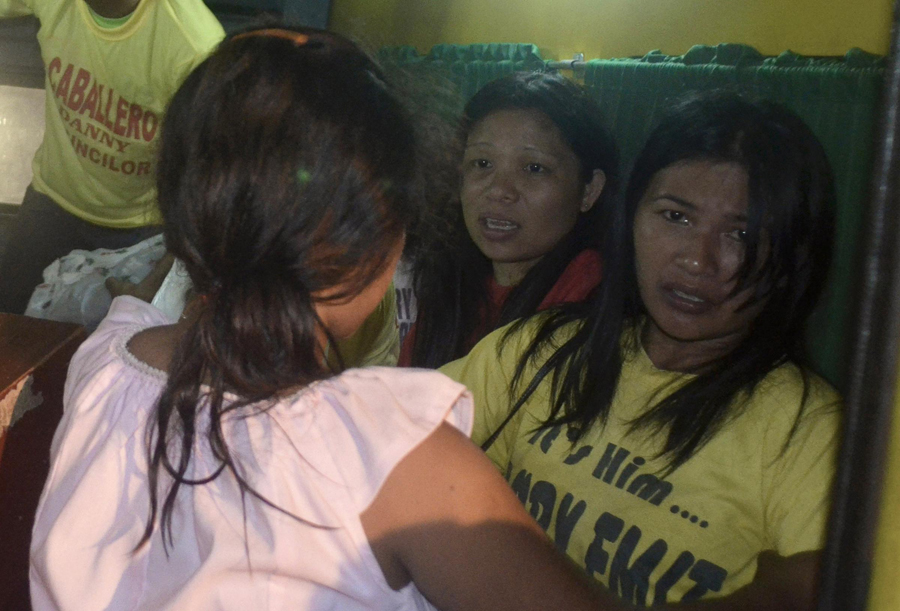 24 dead, 217 missing in Philippine ship collision