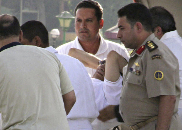 Mubarak leaves prison for house arrestra