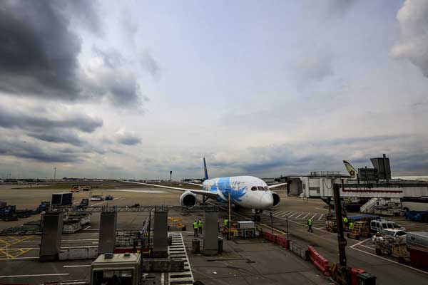China Southern flies to London with new 787