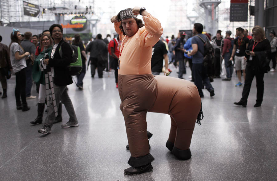 Costume bonanza at New York Comic-Con