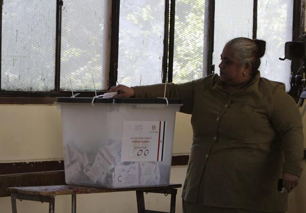 Egypt voters overwhelmingly approve Constitution