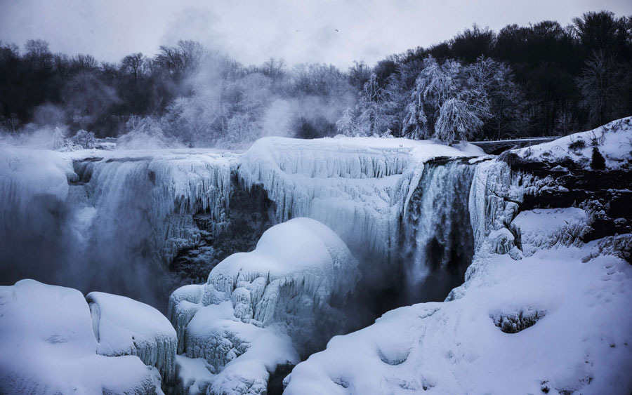 Frozen Niagara Falls