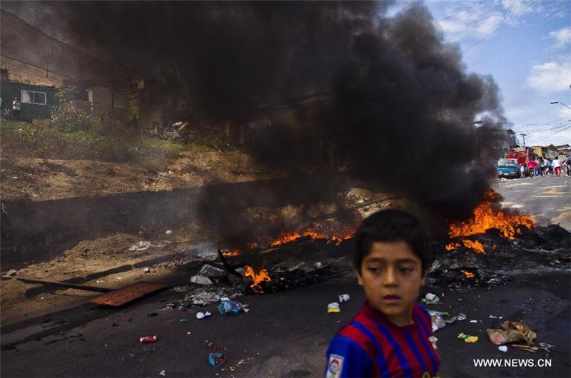 Chilean quake-affected residents demand more help