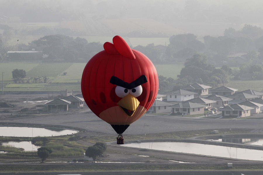 Somewhere over the rainbow, angry birds fly