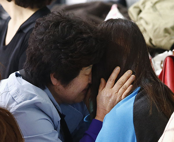 S. Korean president: Ferry crew actions 'murderous'