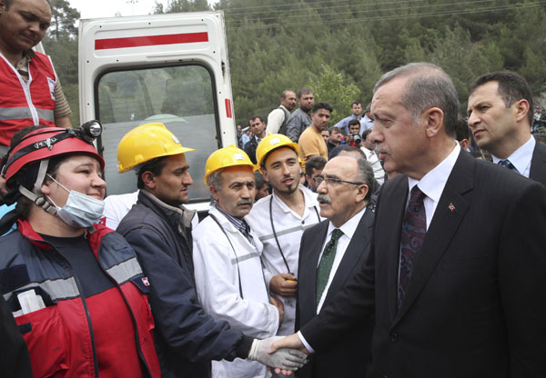 274 dead in Turkey's worst-ever mine disaster
