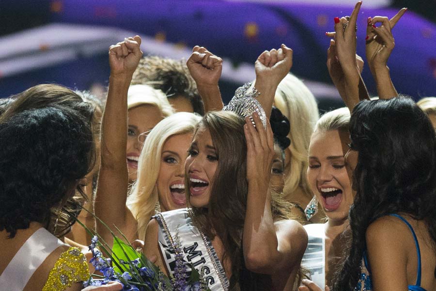 Miss Nevada Nia Sanchez crowned as 63rd Miss USA