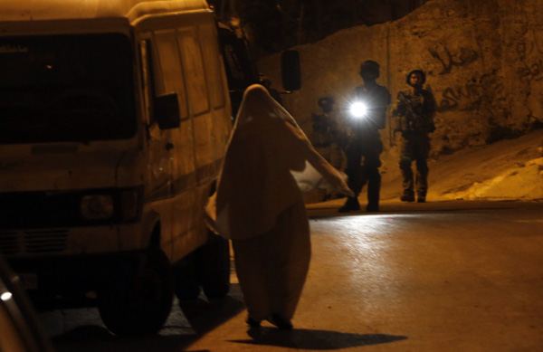 Israel arrests 80 Palestinians in response to teens' kidnapping