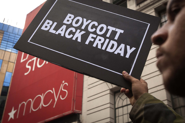 Ferguson protesters disrupt Black Friday shopping