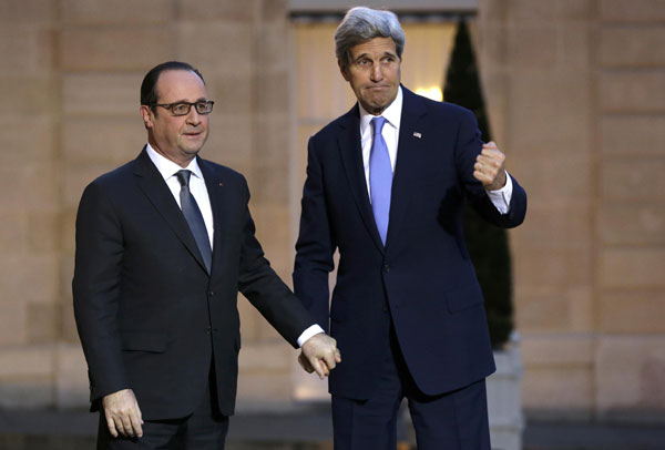Kerry offers 'big hug' to Paris after attacks