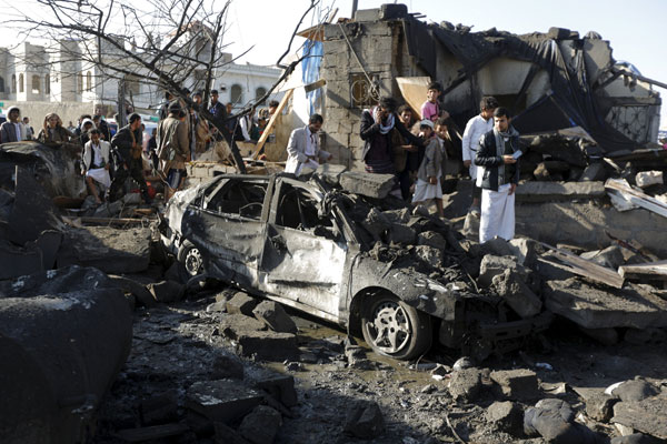 Iran condemns Saudi-led air strikes on Yemen
