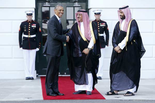 Obama meets two Saudi princes after King sent regrets