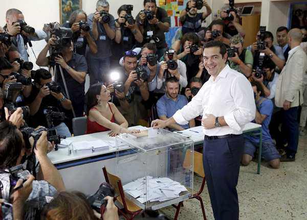 Greek political leaders cast votes in debt deal referendum