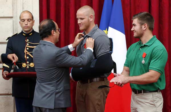 US airman on Paris-bound train could get Air Force medal
