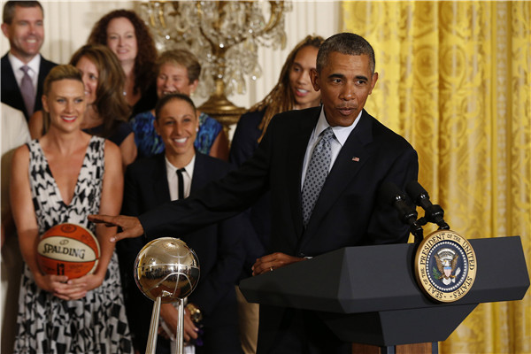 Obama honors 2014 WNBA champion Phoenix Mercury