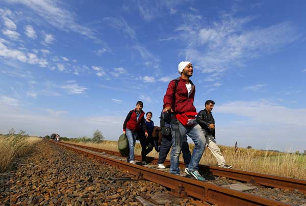 Hungary scrambles to confront migrant influx