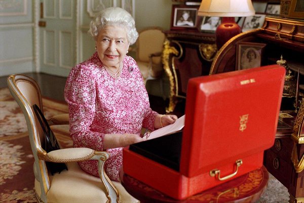Queen Elizabeth II surpasses Queen Victoria's long reign
