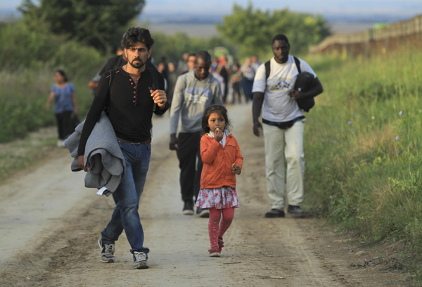 Migrants in Serbia reroute to Croatia