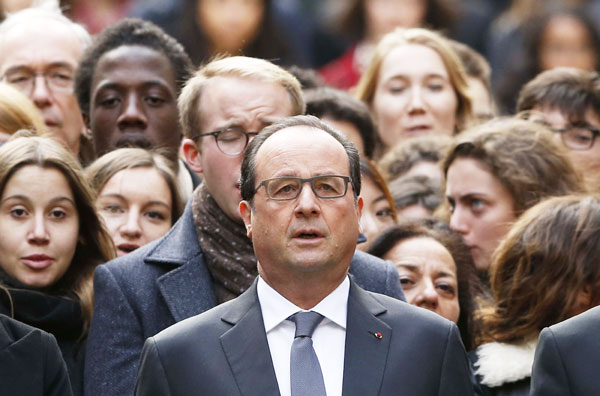 Hollande pressed to amend foreign policy after Paris attacks