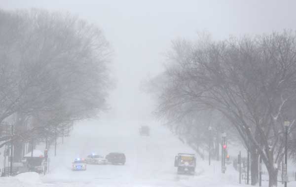 Ominous US blizzard brings New York to standstill