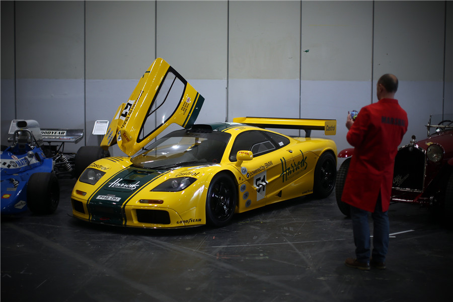 Classic Car Show kicks off in London