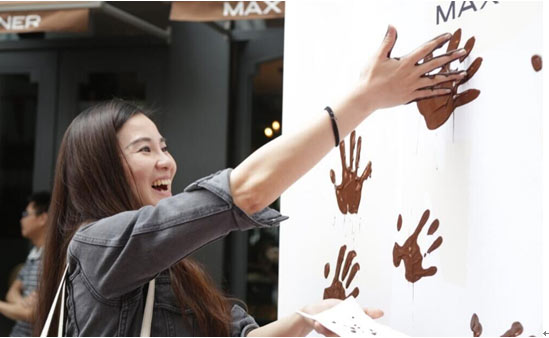 World's leading chocolate brand opens shop in China