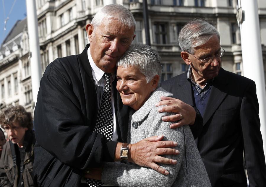 British MPs pay tribute to murdered MP Jo Cox