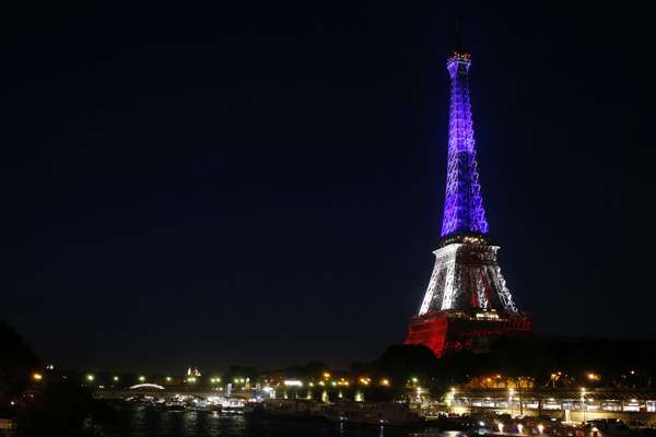 Paris tourism lost 750 mln euros after attacks
