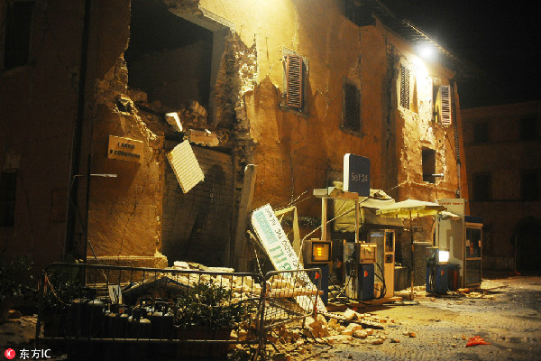 Strong earthquakes hit central Italy; no deaths reported