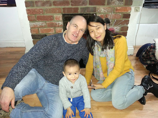 Visa dispute separates Chinese wife from British family