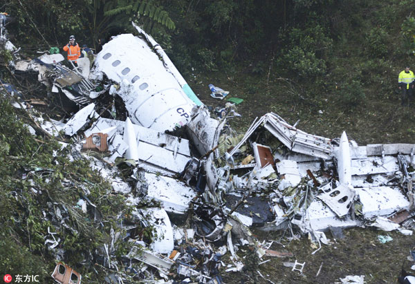 Colombian president laments plane crash that killed 71