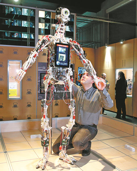 Museum displays 500 years of robots