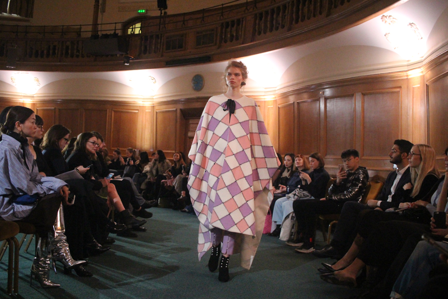Chinese designers turn heads at London Fashion Week