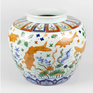 Bidding war breaks out as possible Ming vase attracts attention