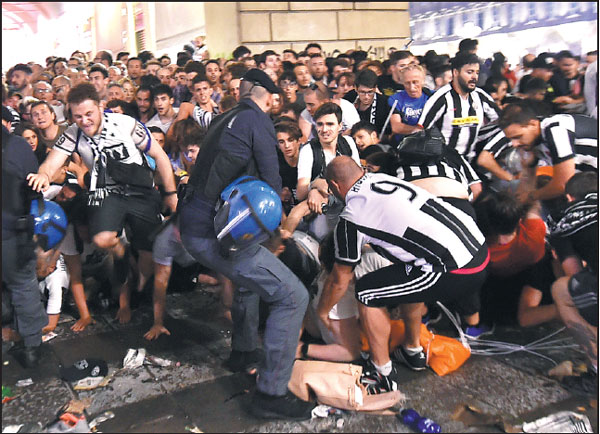 Turin stampede leaves more than 1,000 injured