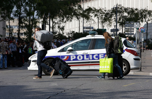 Man kills two people at French train station before being shot dead