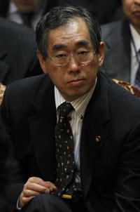 Japan's government selects new foreign minister