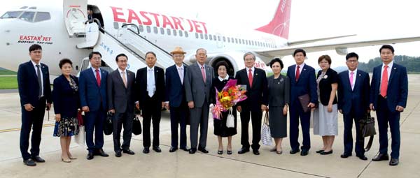 ROK's ex-first lady begins DPRK visit